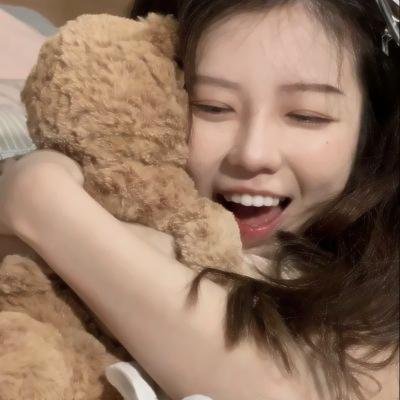 巨人与玩具 在线观看封面